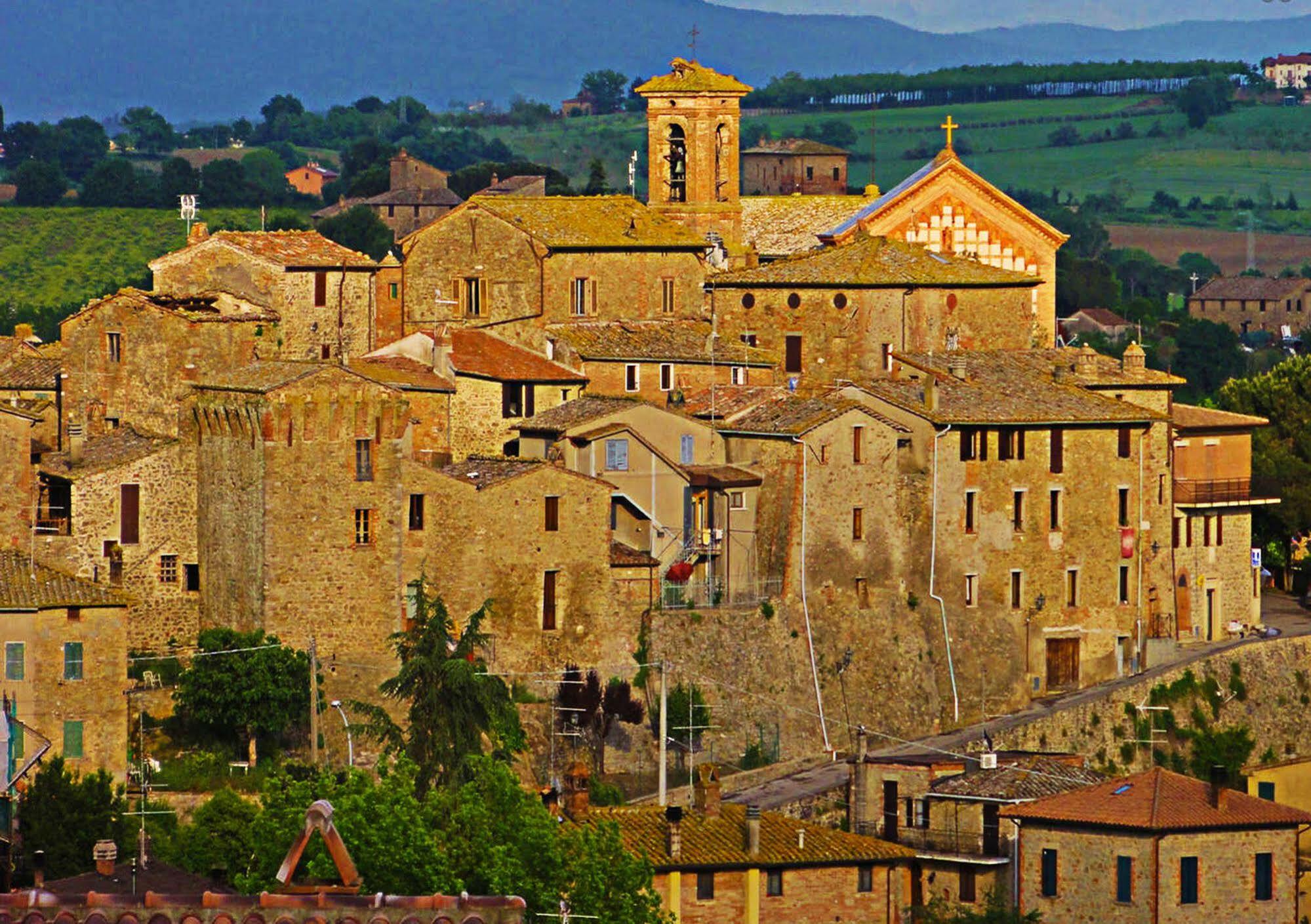 Un Petit Paradis Castiglione della Valle Kültér fotó