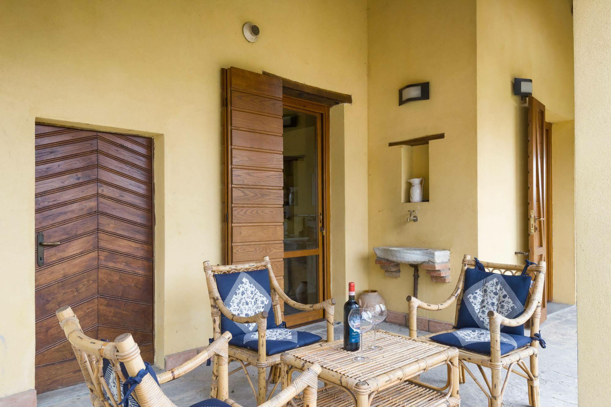 Un Petit Paradis Castiglione della Valle Kültér fotó