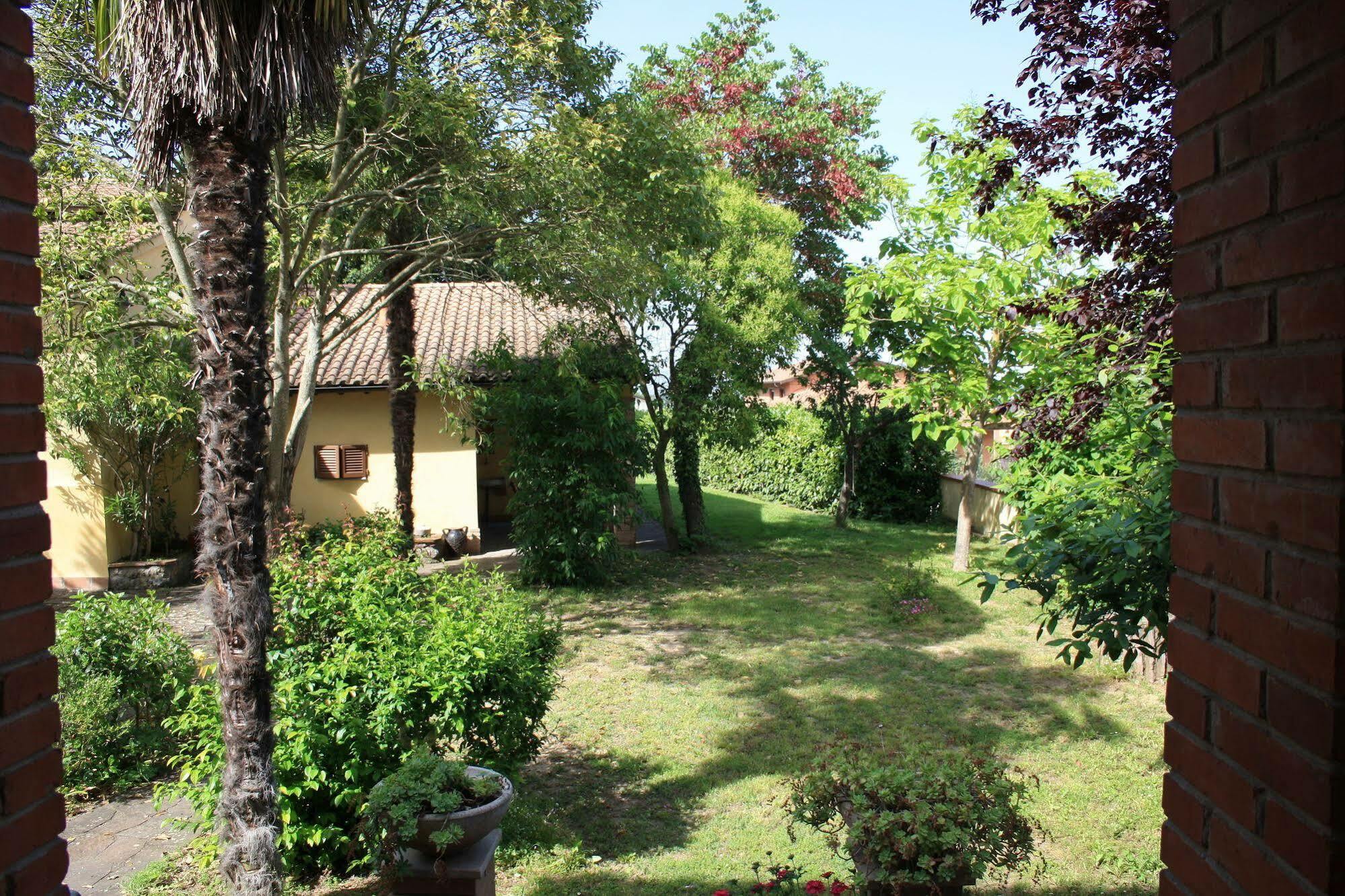 Un Petit Paradis Castiglione della Valle Kültér fotó